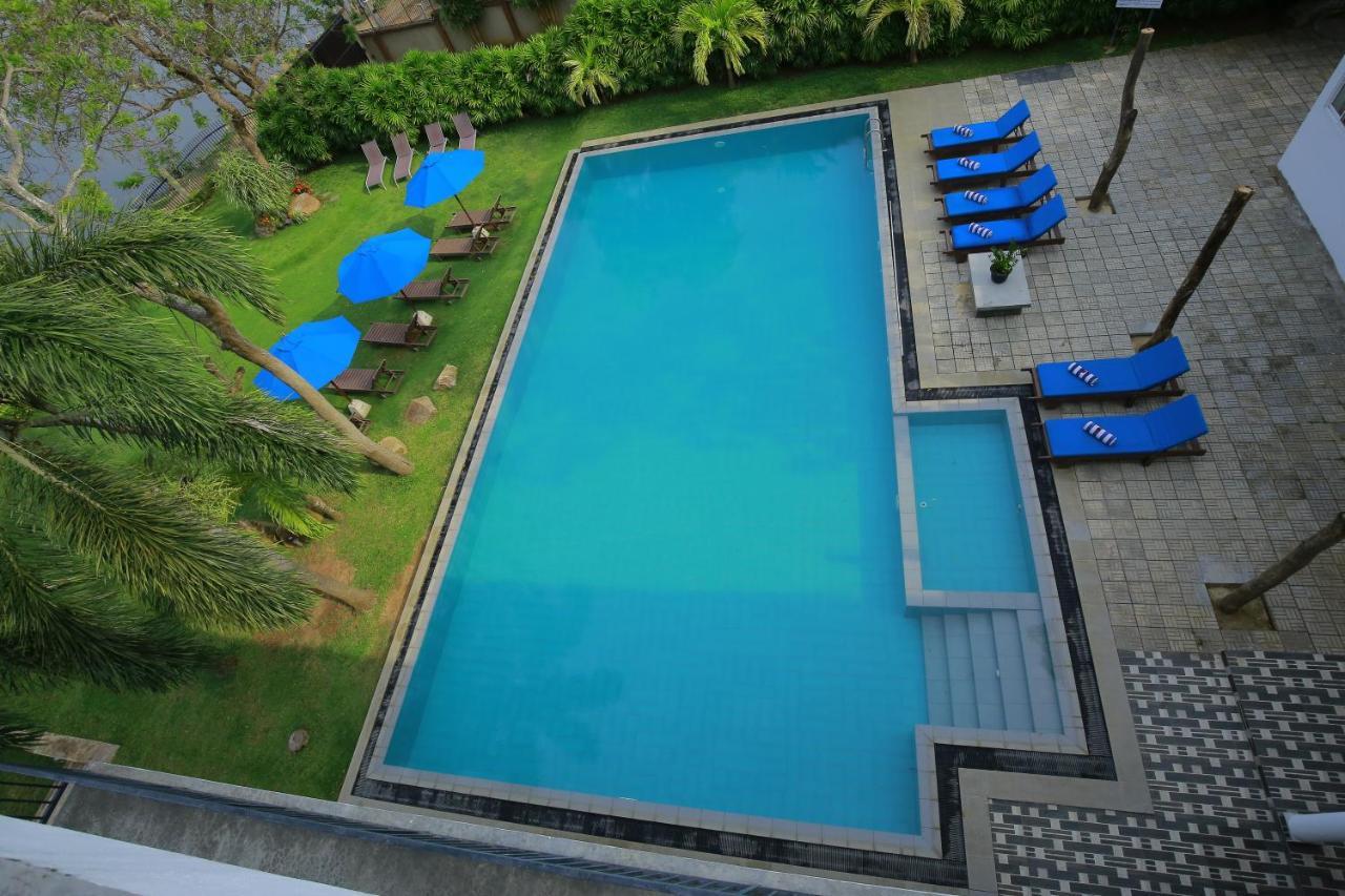 Diya Dahara Lake Resort Yala Exterior foto