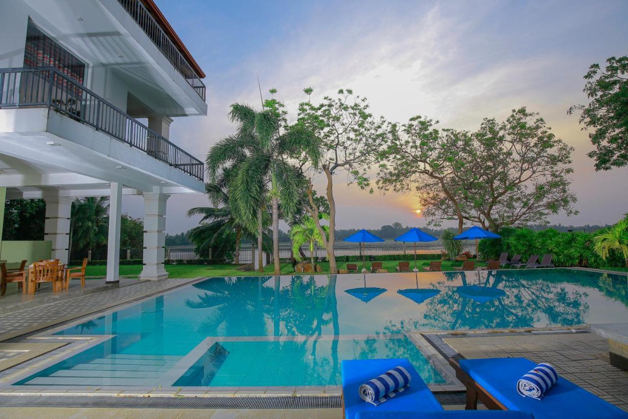 Diya Dahara Lake Resort Yala Exterior foto